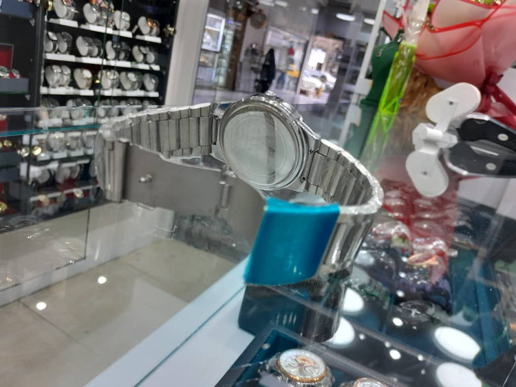 برند رانکر مردانه دارای تقویم روز شمار تمام استیل رنگ صفحه سبز درباری بسیار شیک و خاص
